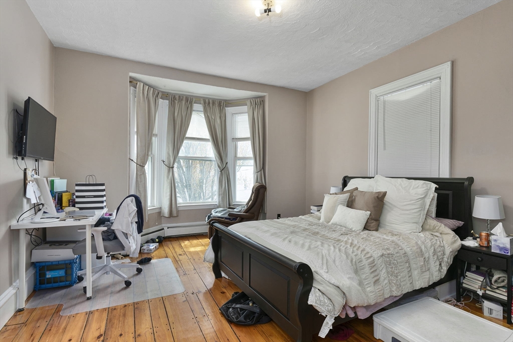 89 Plymouth St Unit: 1&2