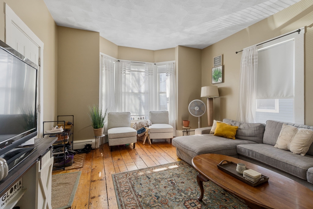 89 Plymouth St Unit: 1&2