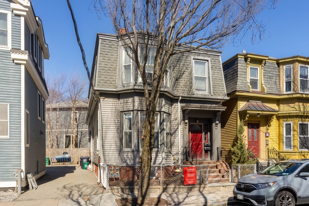 89 Plymouth St Unit: 1&2