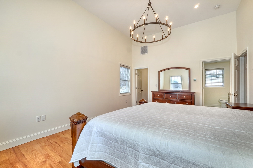 65 Montrose Avenue