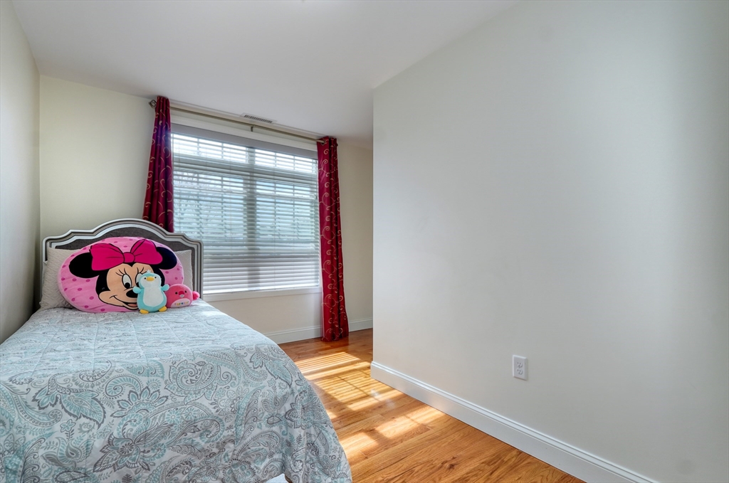 65 Montrose Avenue