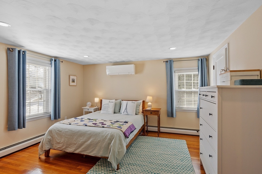 88 Menotomy Rd