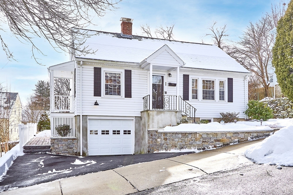 88 Menotomy Rd