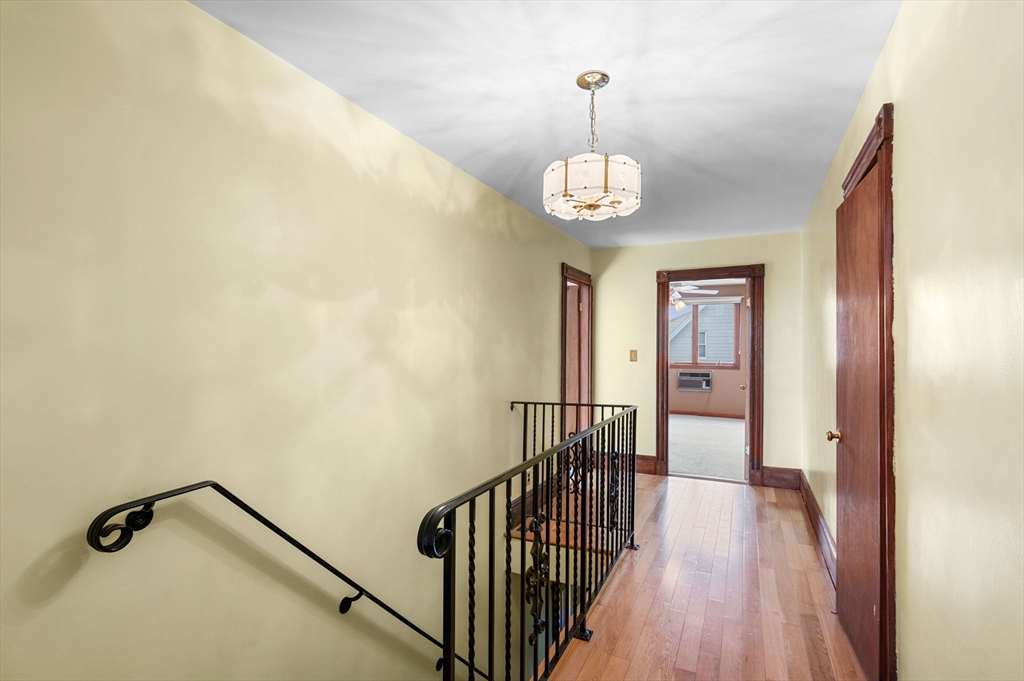 29 Fenwick St