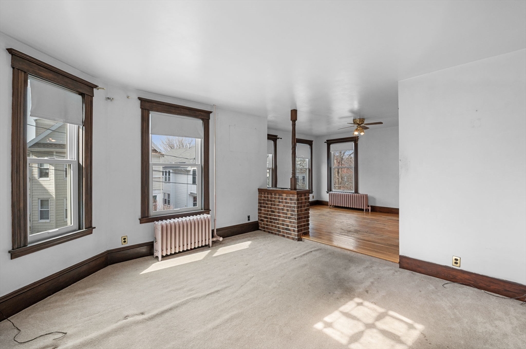 29 Fenwick St