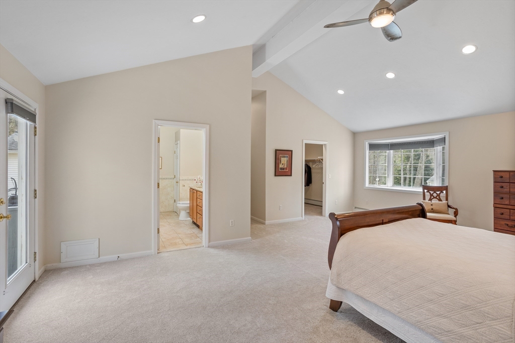 10 Lincoln Drive