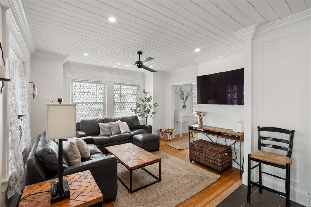6 Phillips St.