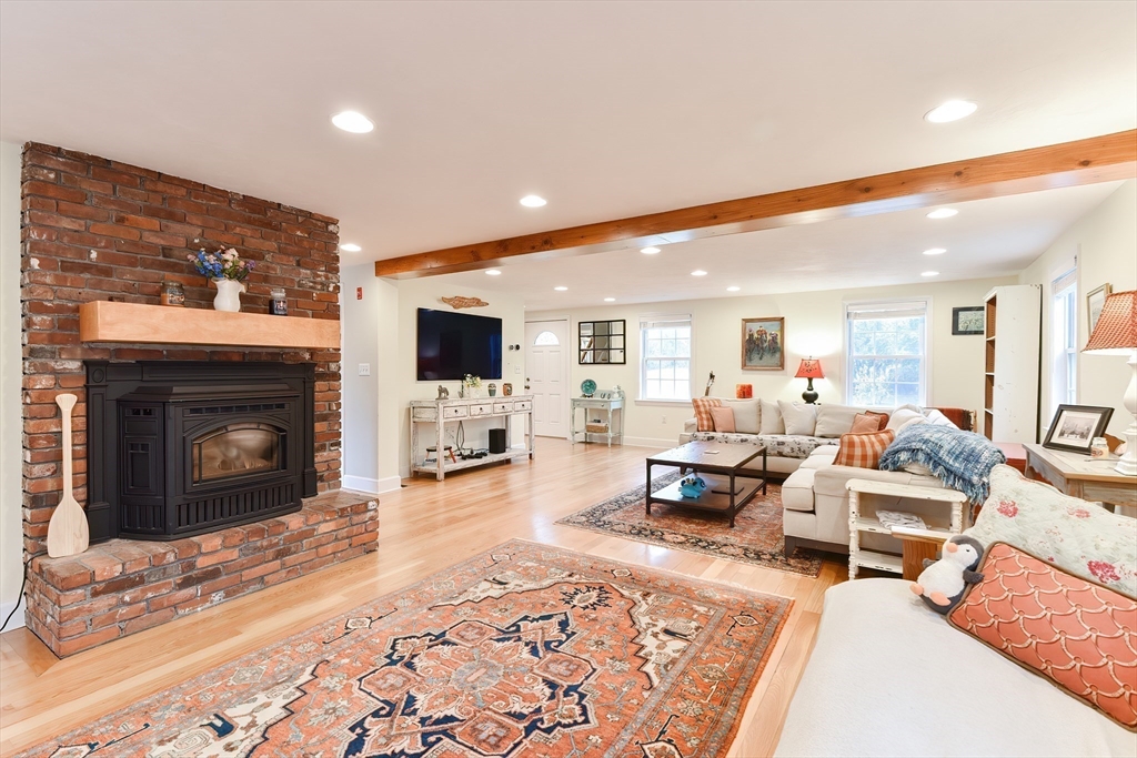 38 Central St
