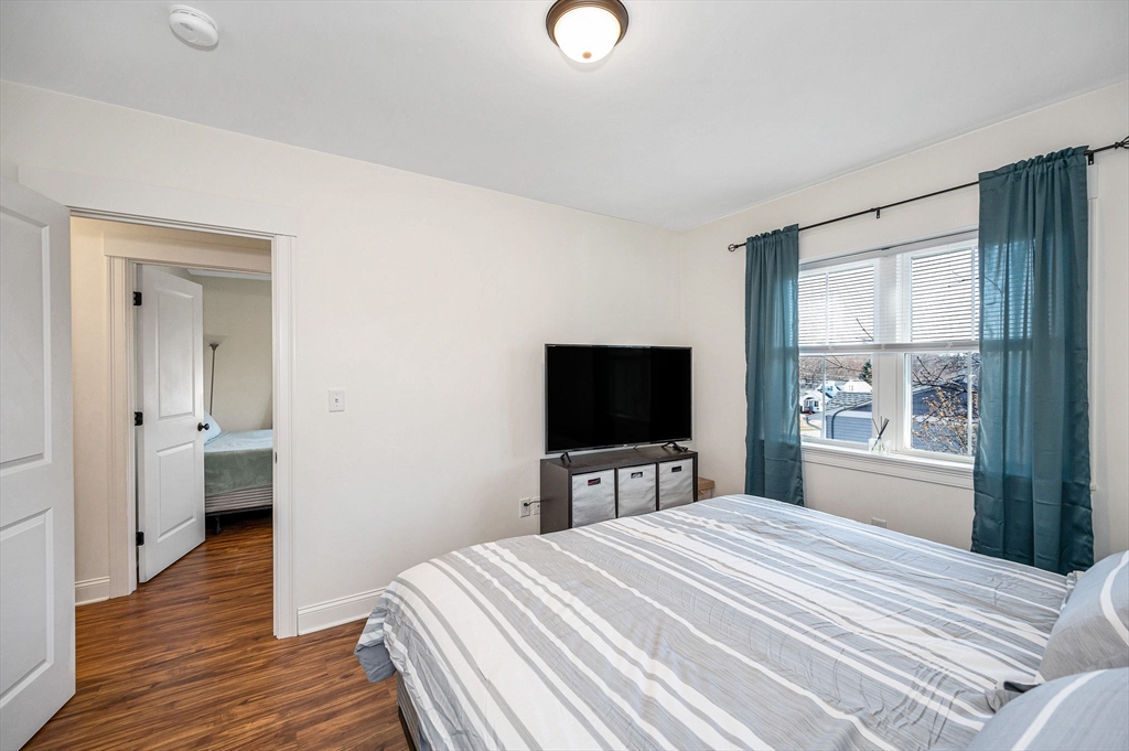 24 Eaton Dr