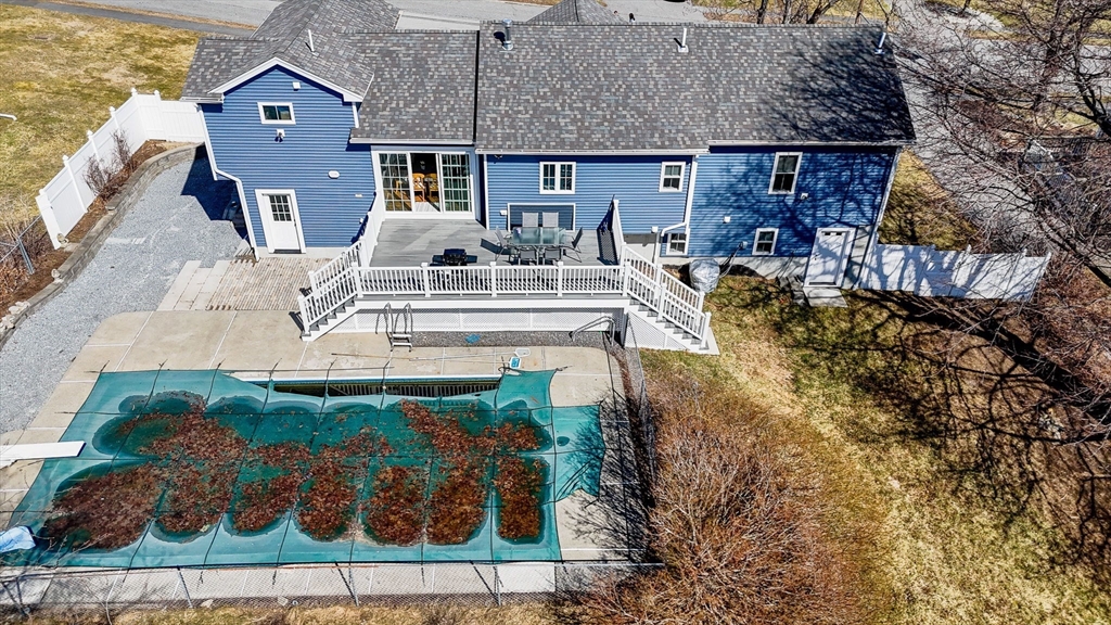 24 Eaton Dr