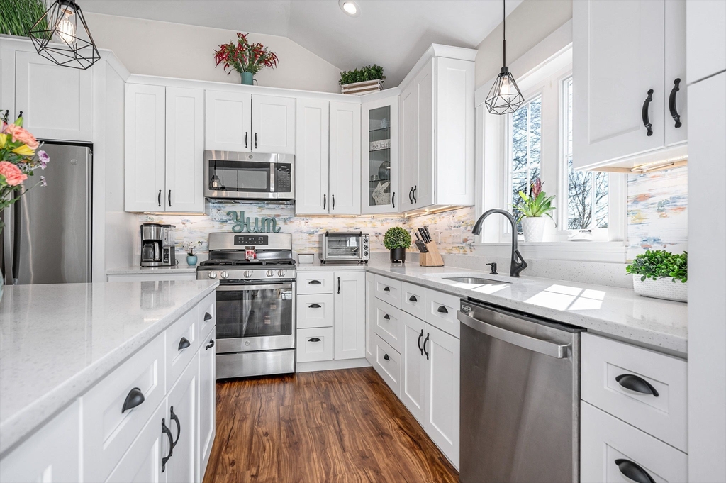 24 Eaton Dr
