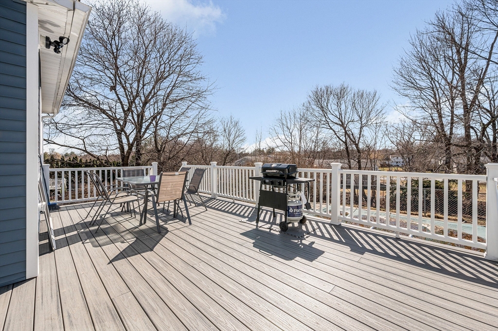24 Eaton Dr
