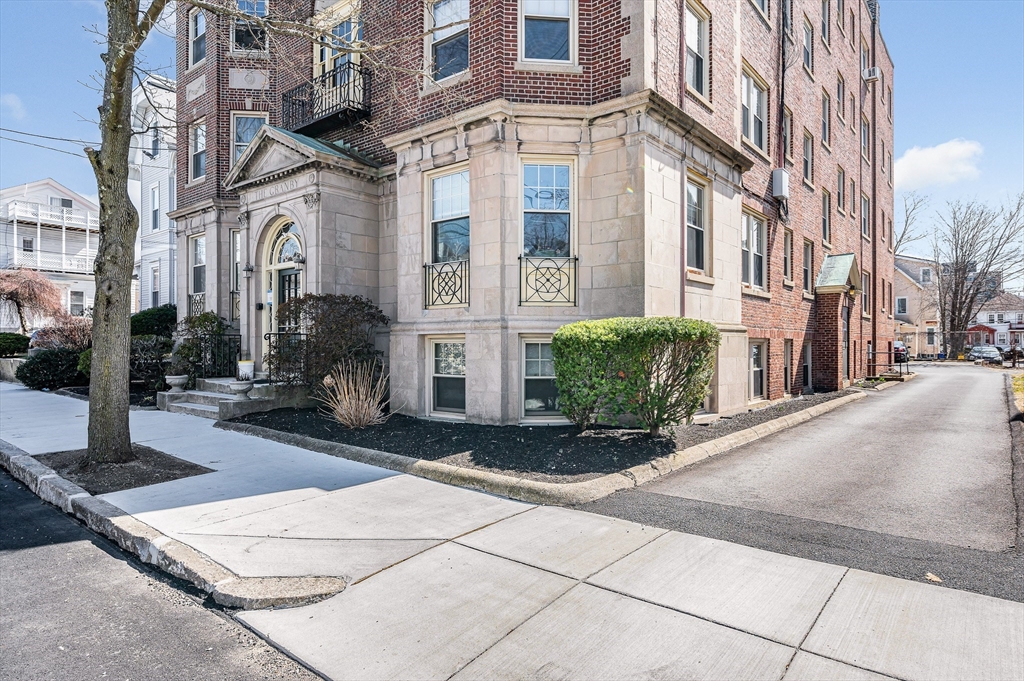 20 Chestnut Street # 304