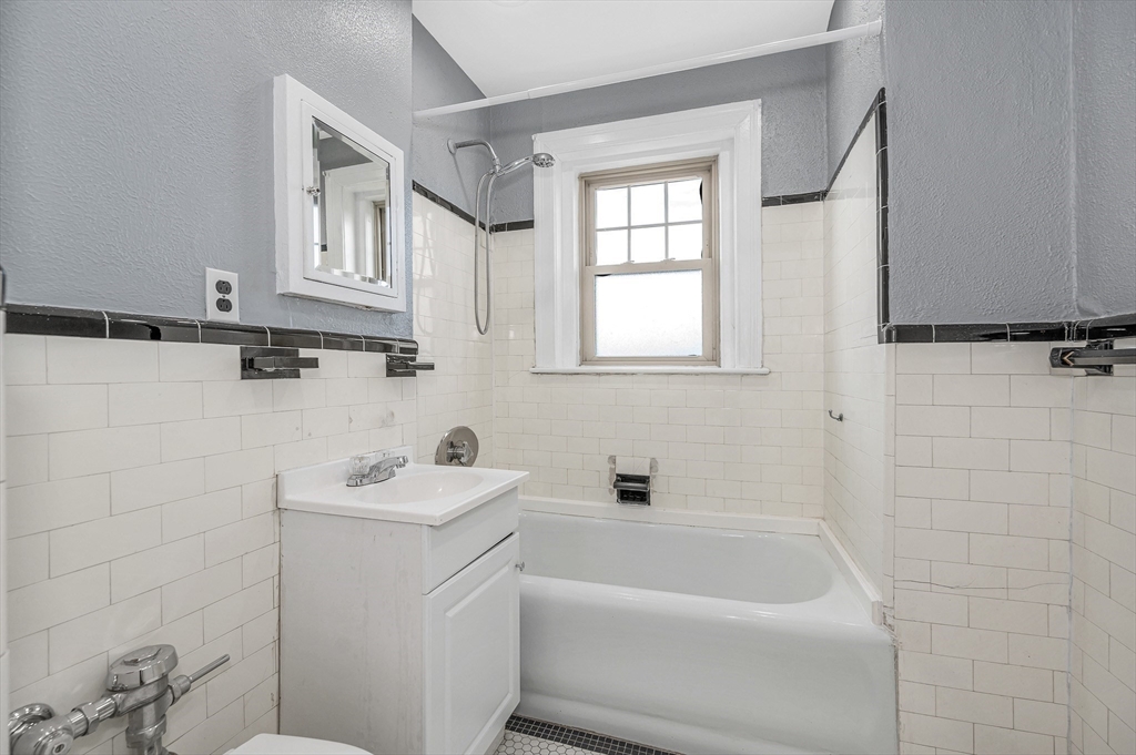 20 Chestnut Street # 304