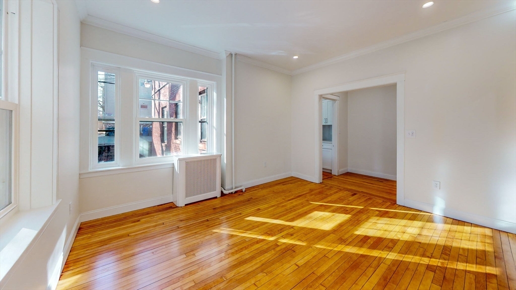 108 Washington St # 4
