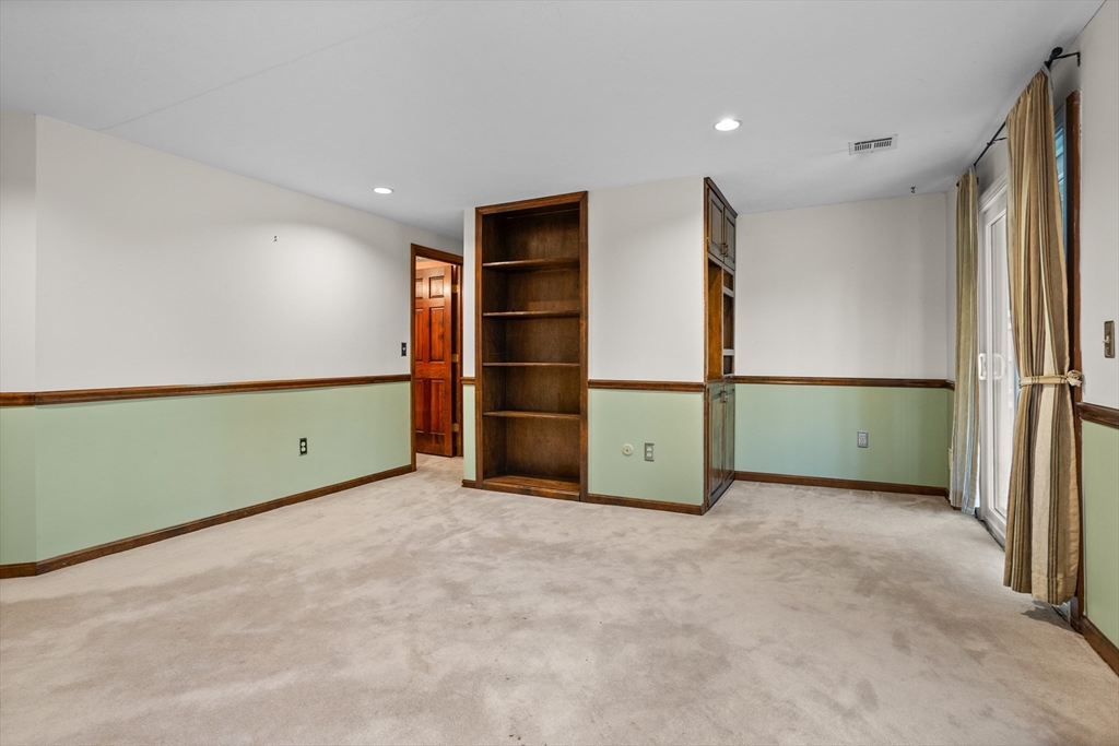 105 Ridgefield Cir # C