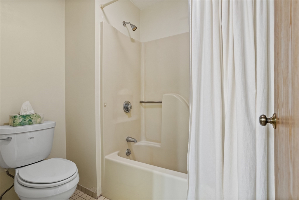 105 Ridgefield Cir # C