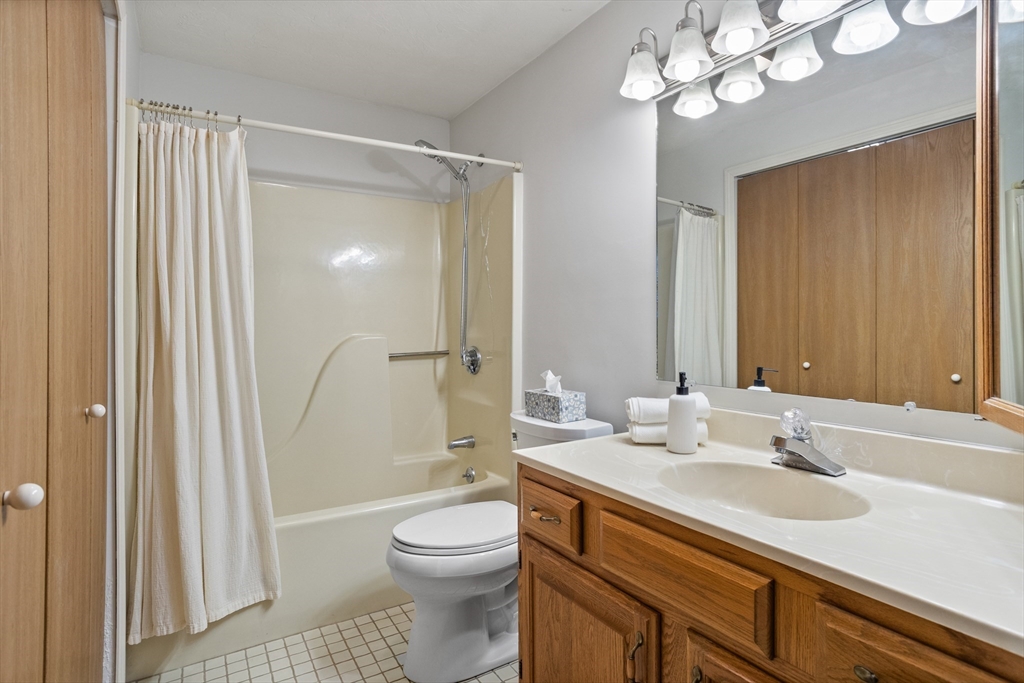 105 Ridgefield Cir # C