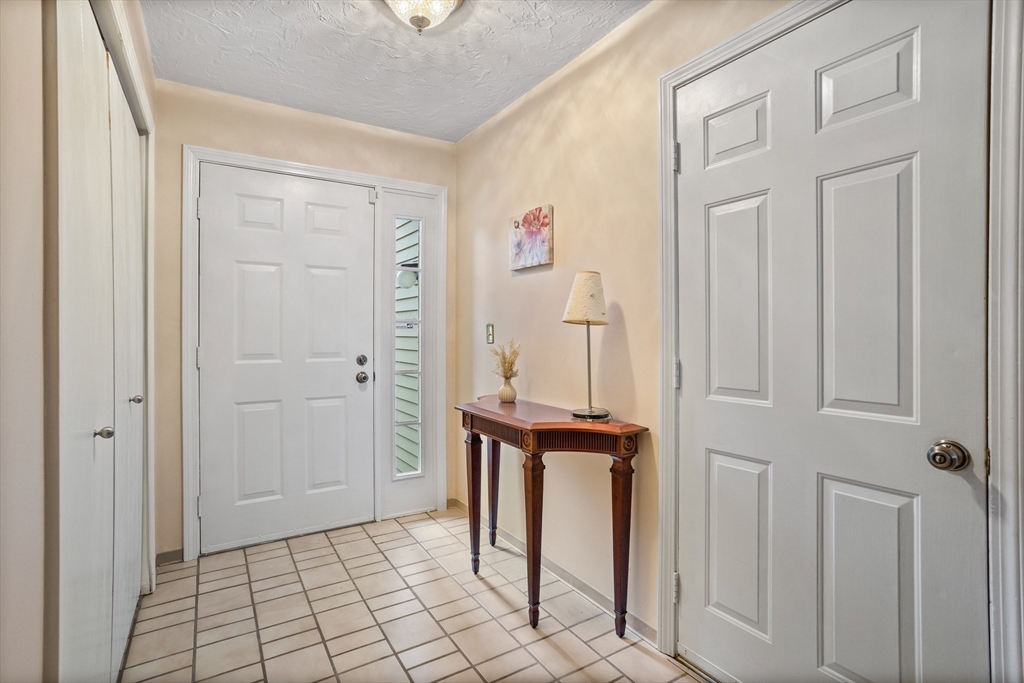 105 Ridgefield Cir # C