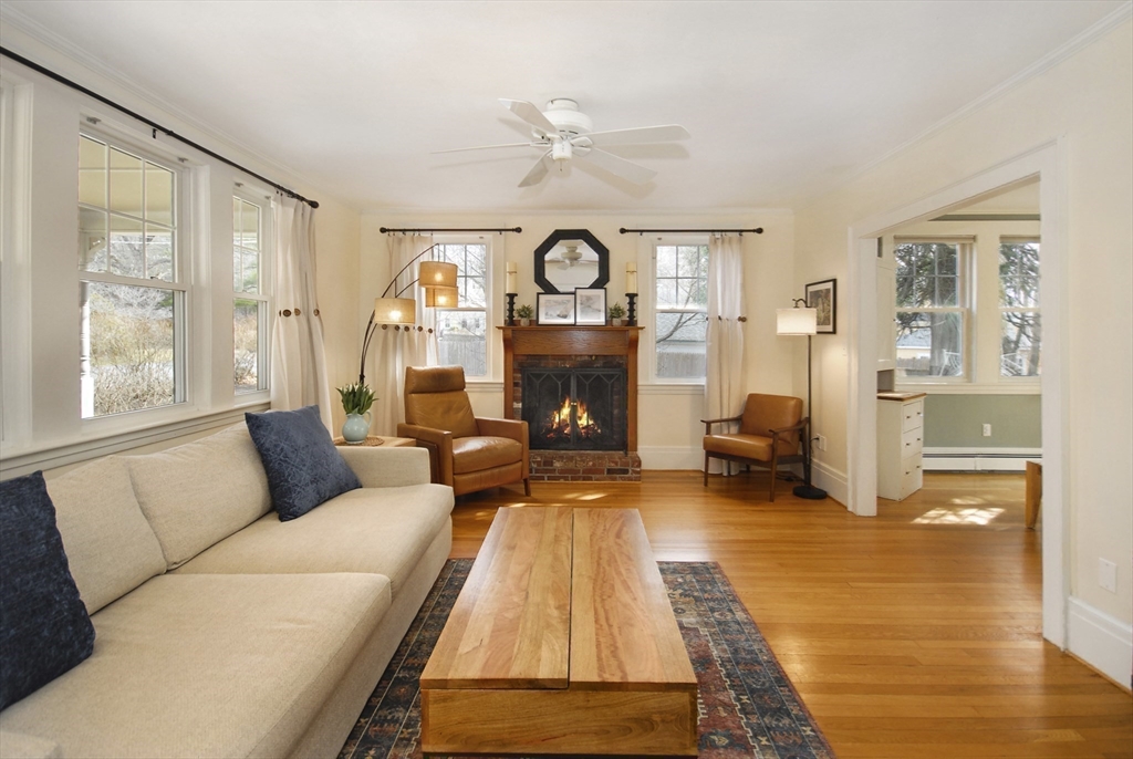 4 Sylvia St