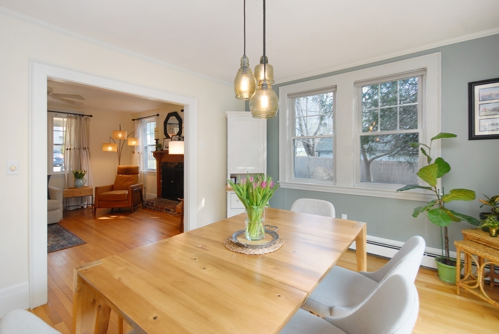 4 Sylvia St