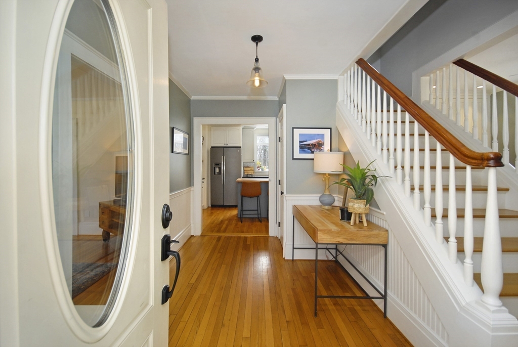 4 Sylvia St
