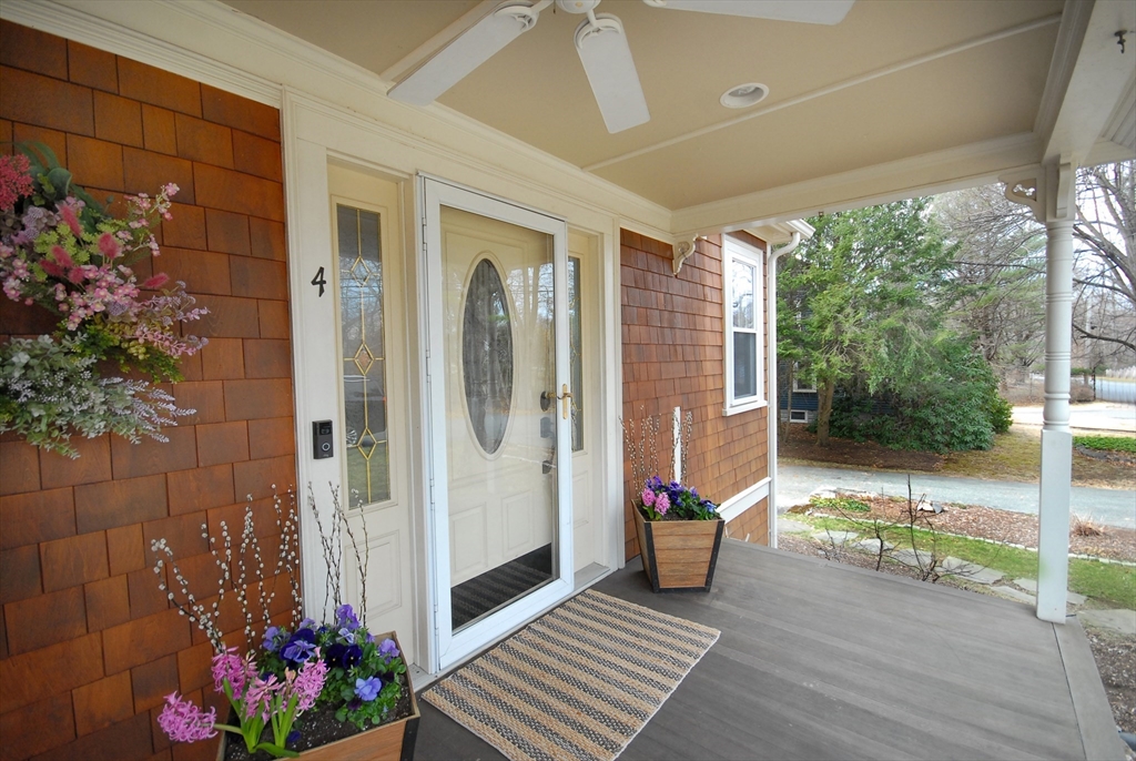 4 Sylvia St