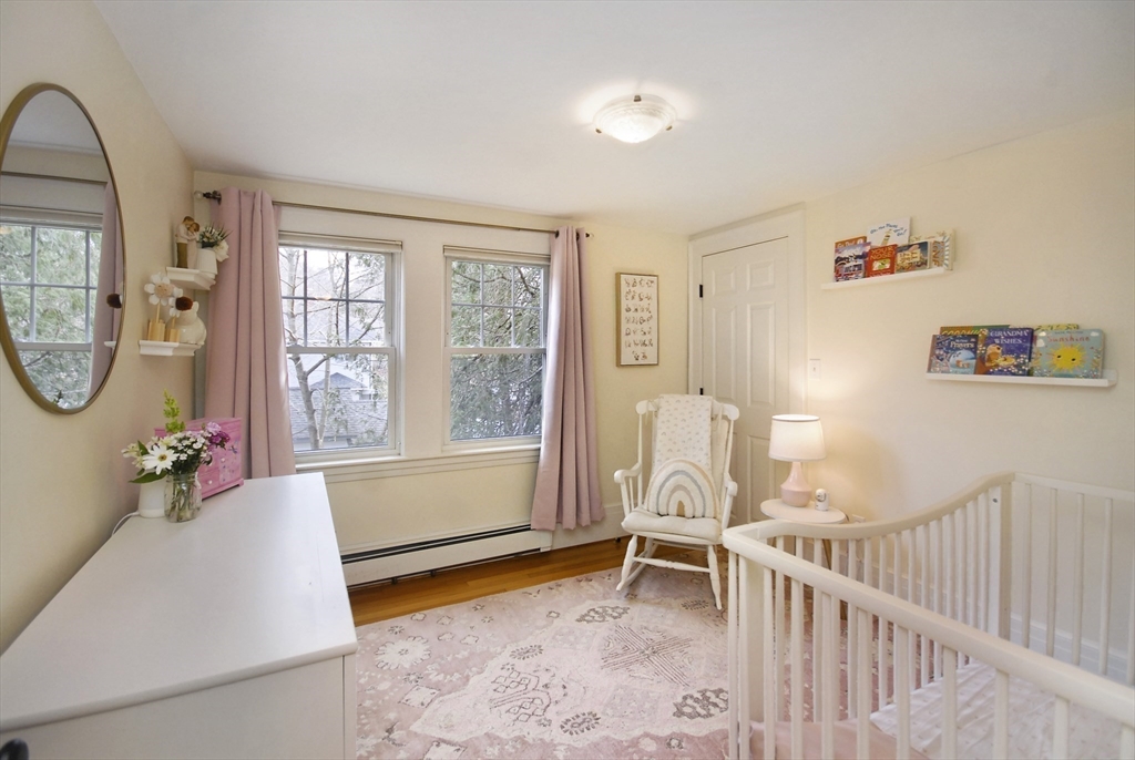 4 Sylvia St