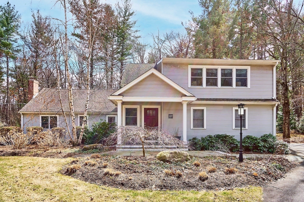 127 Spectacle Pond Rd