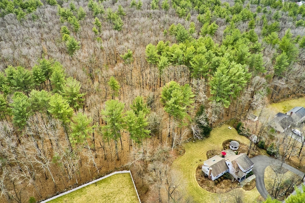 127 Spectacle Pond Rd