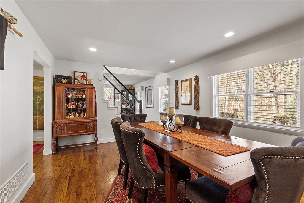 127 Spectacle Pond Rd