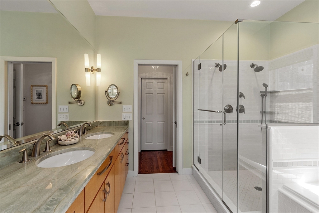 127 Spectacle Pond Rd