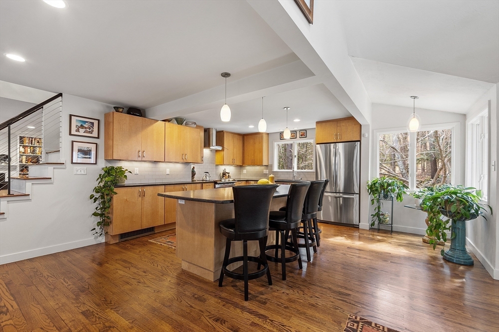 127 Spectacle Pond Rd