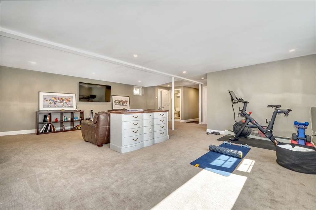 12 Sagamore Drive