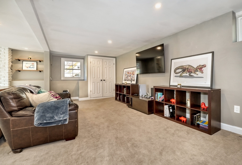 12 Sagamore Drive