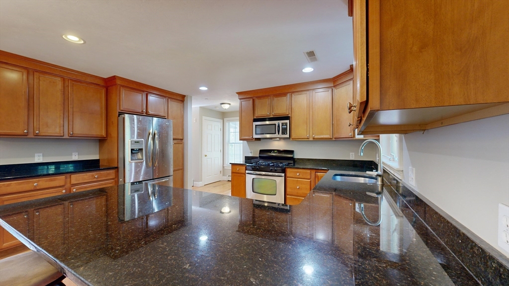 8 Pilgrim St # 5