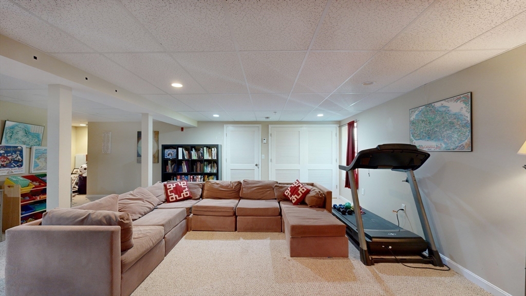 8 Pilgrim St # 5