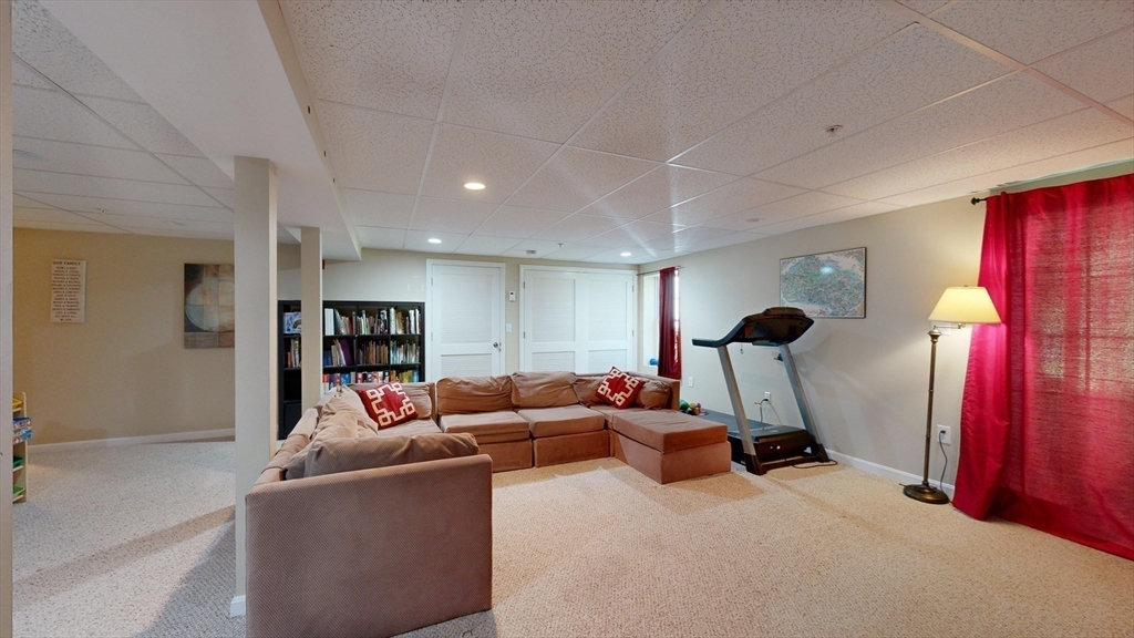 8 Pilgrim St # 5