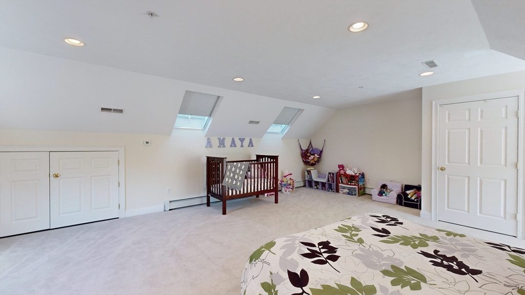 8 Pilgrim St # 5