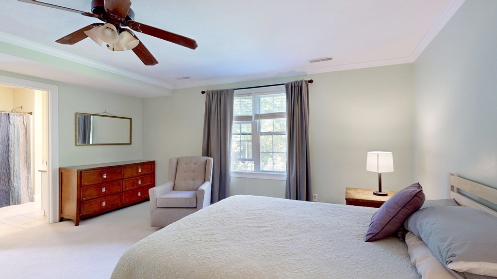 8 Pilgrim St # 5