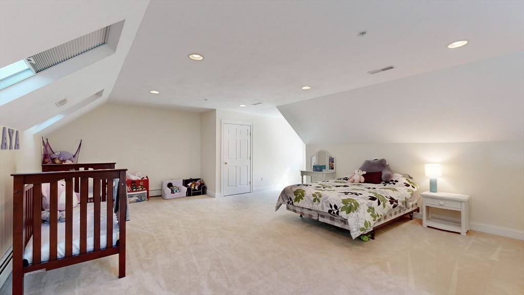 8 Pilgrim St # 5