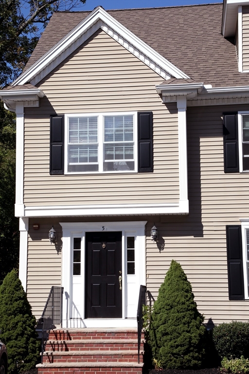 8 Pilgrim St # 5
