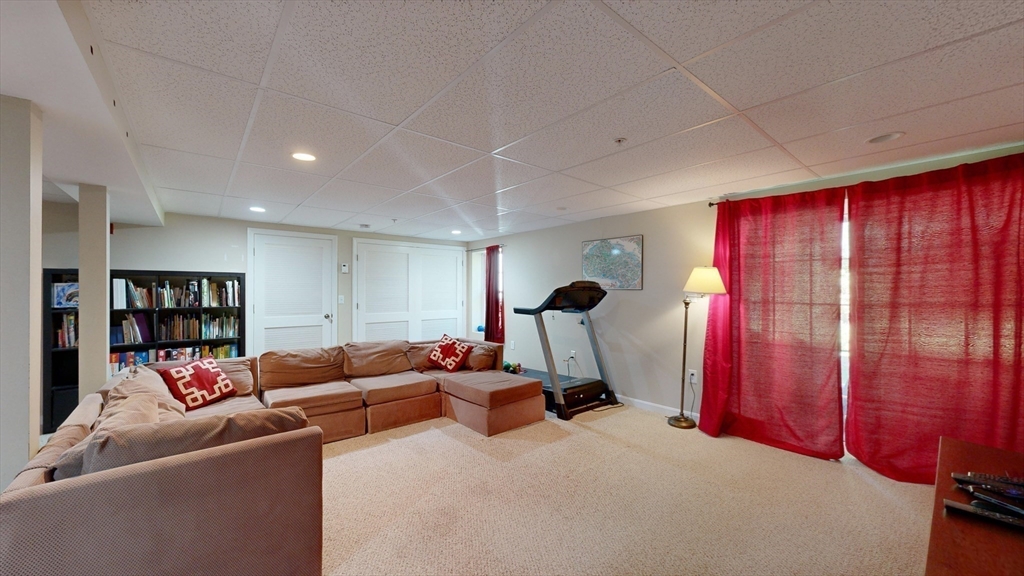 8 Pilgrim St # 5