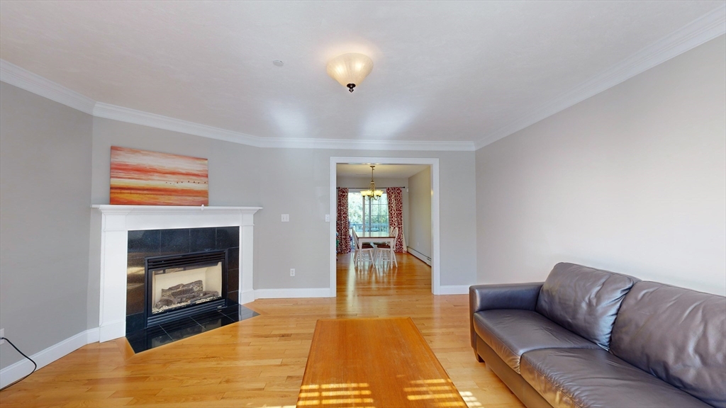 8 Pilgrim St # 5