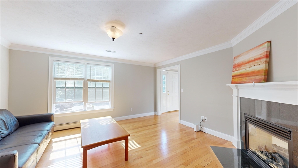 8 Pilgrim St # 5