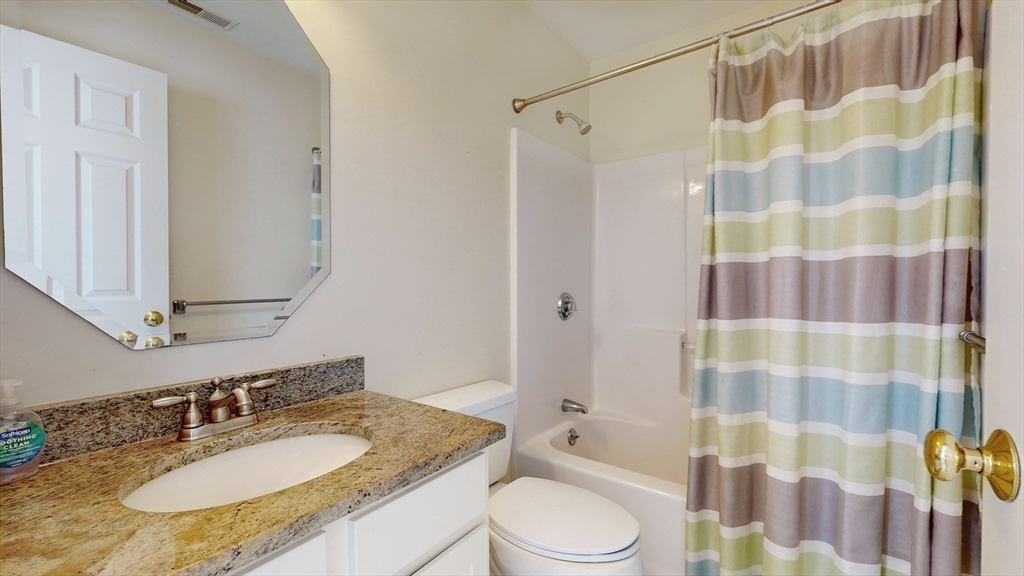 8 Pilgrim St # 5