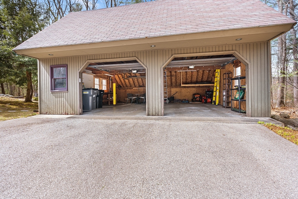 222 Davidson Rd