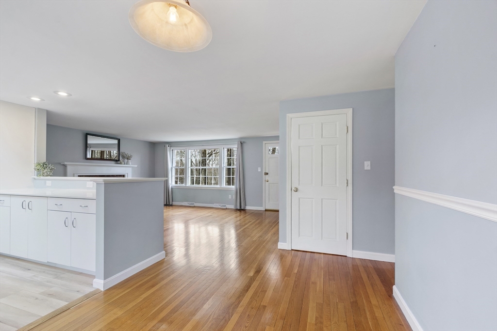 17 Monument Hill Road