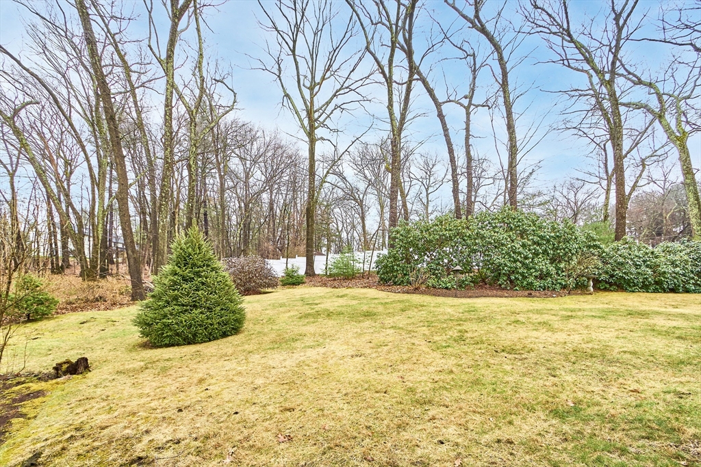17 Monument Hill Road