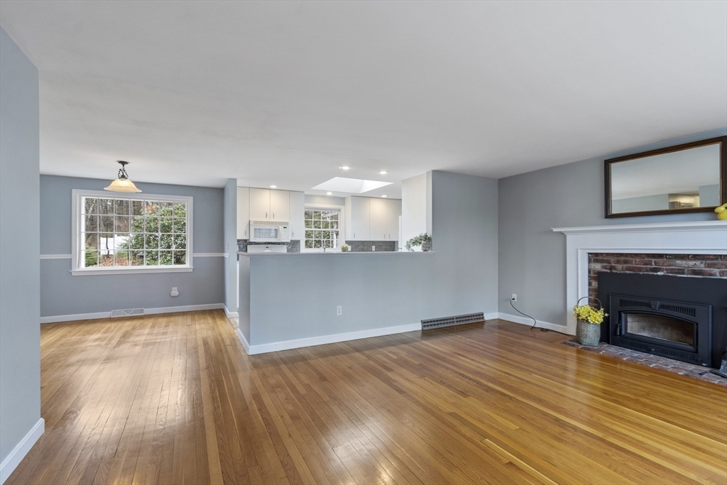 17 Monument Hill Road